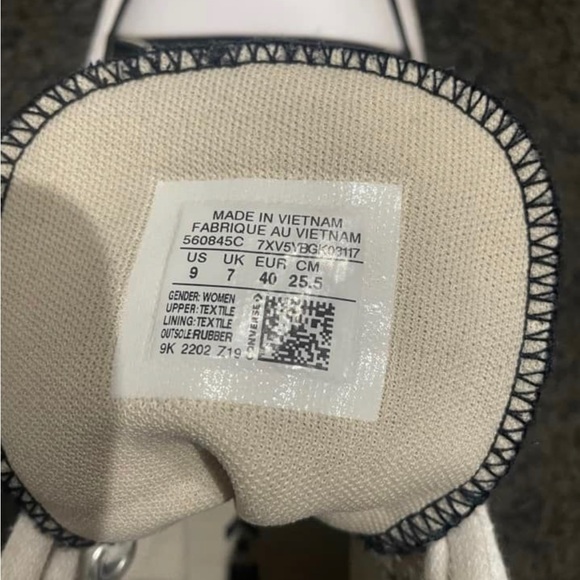 Black and White lift high tops size US women’s 9 - Picture 3 of 6